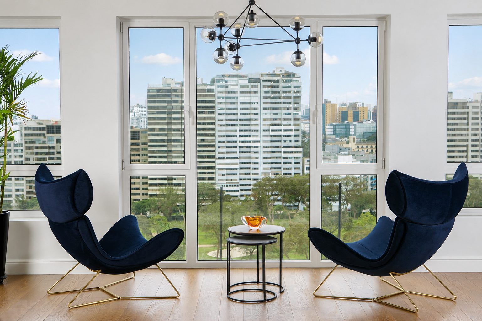 Pezet 01 living room seating with city view