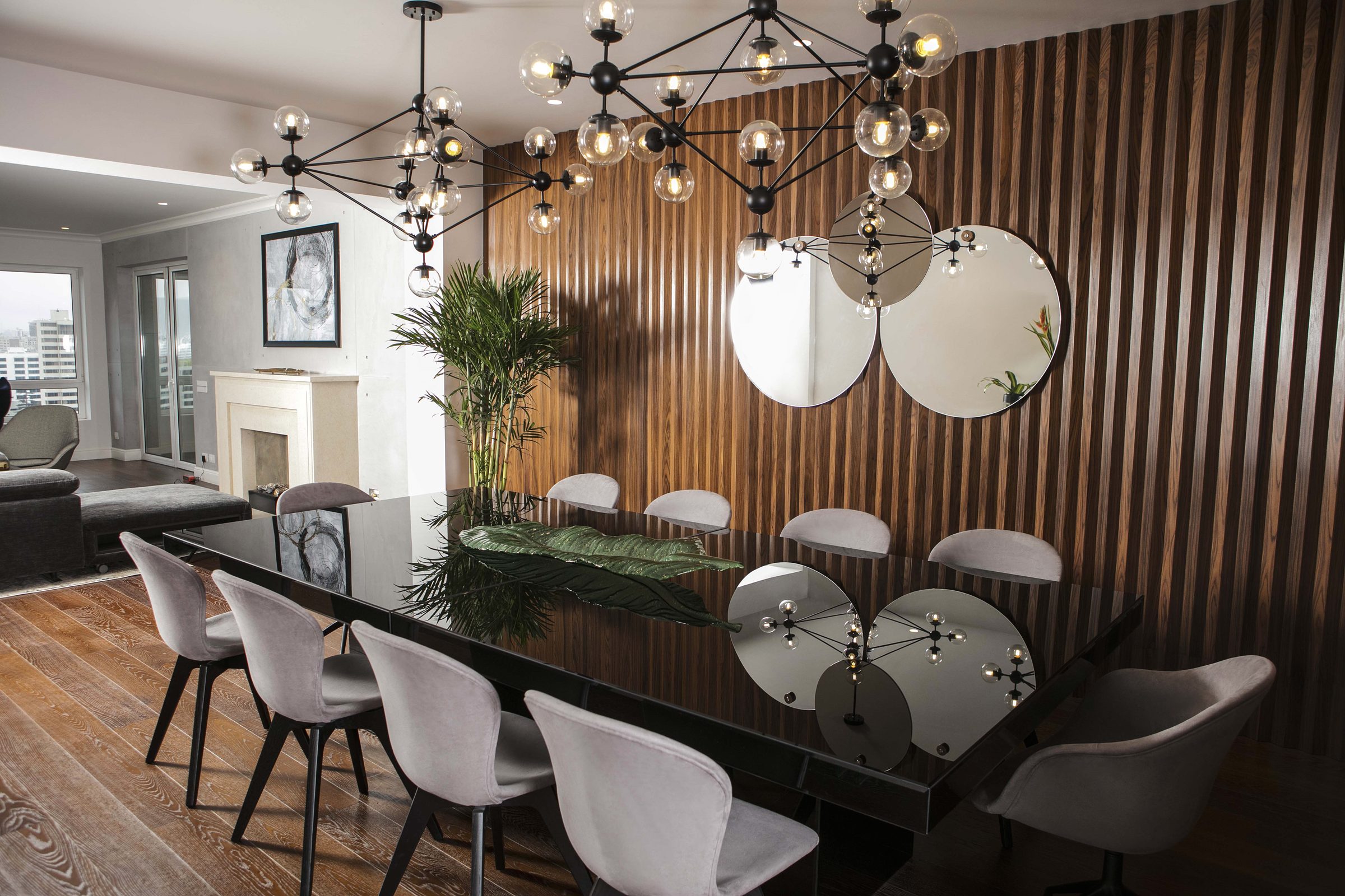 Pezet 01 dining room with sculptural mirrors