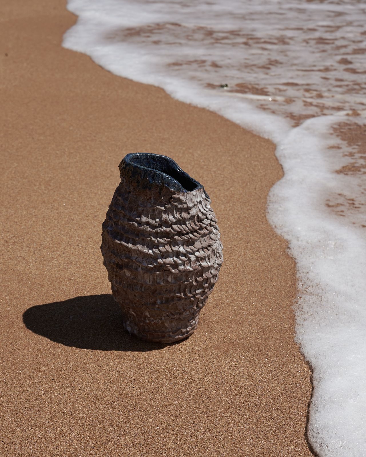 Apu ceramic vessel
